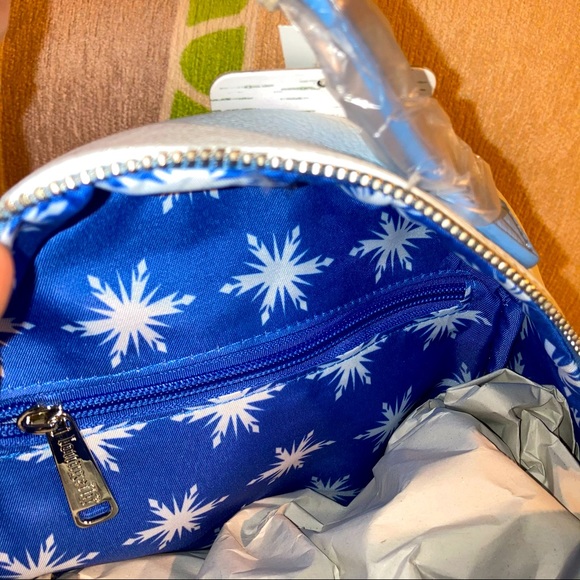 Loungefly Disney Frozen Olaf mini backpack Cosplay - Picture 9 of 14